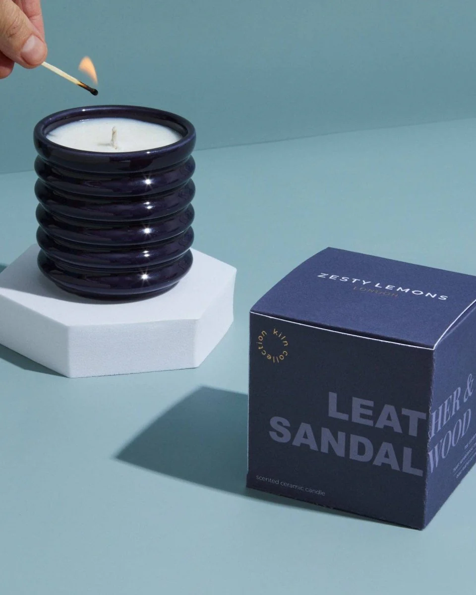 Bougie Cuir et Bois de Santal Zesty Lemons - Image 4
