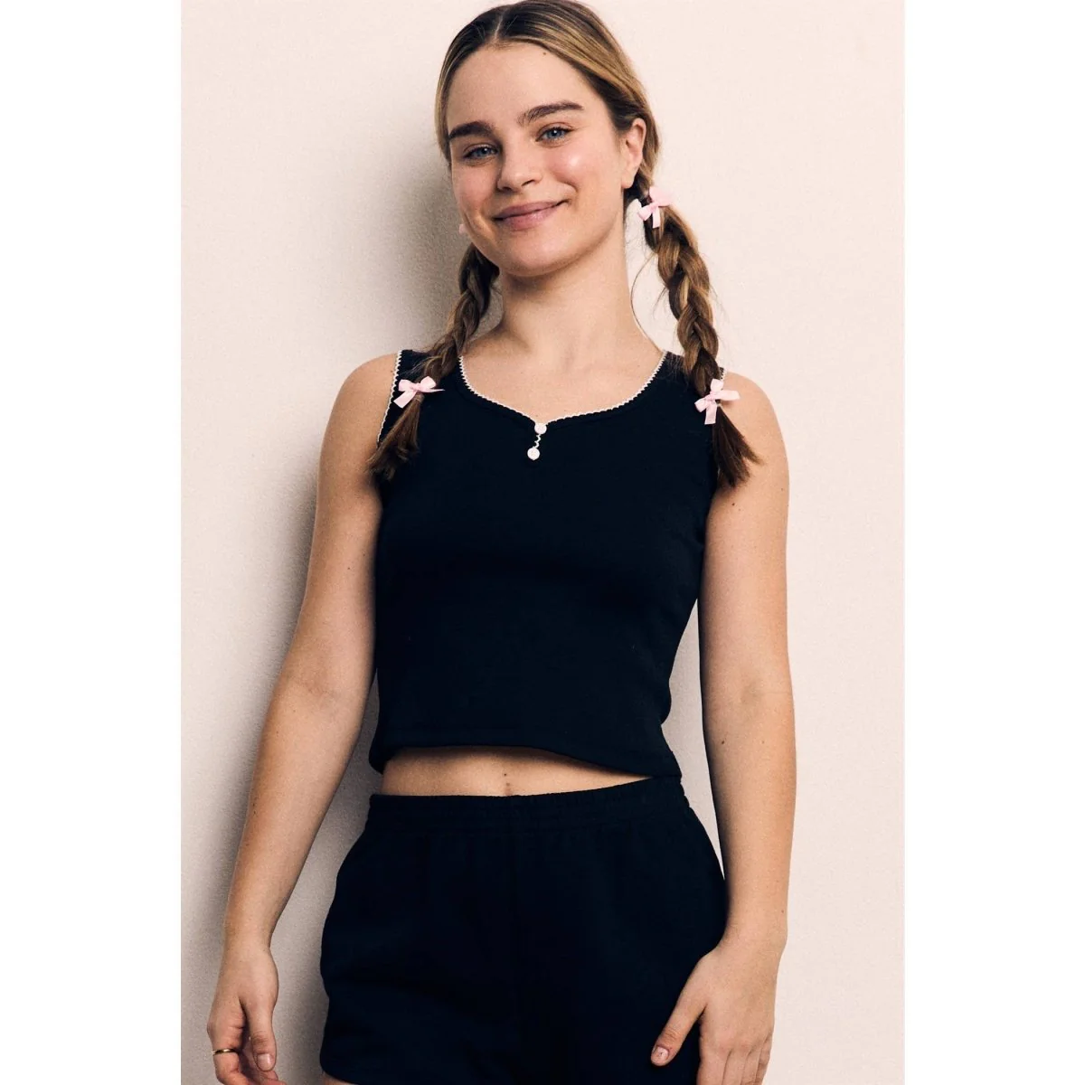 Camisole Noire Couture Contrastée The Blank Lab