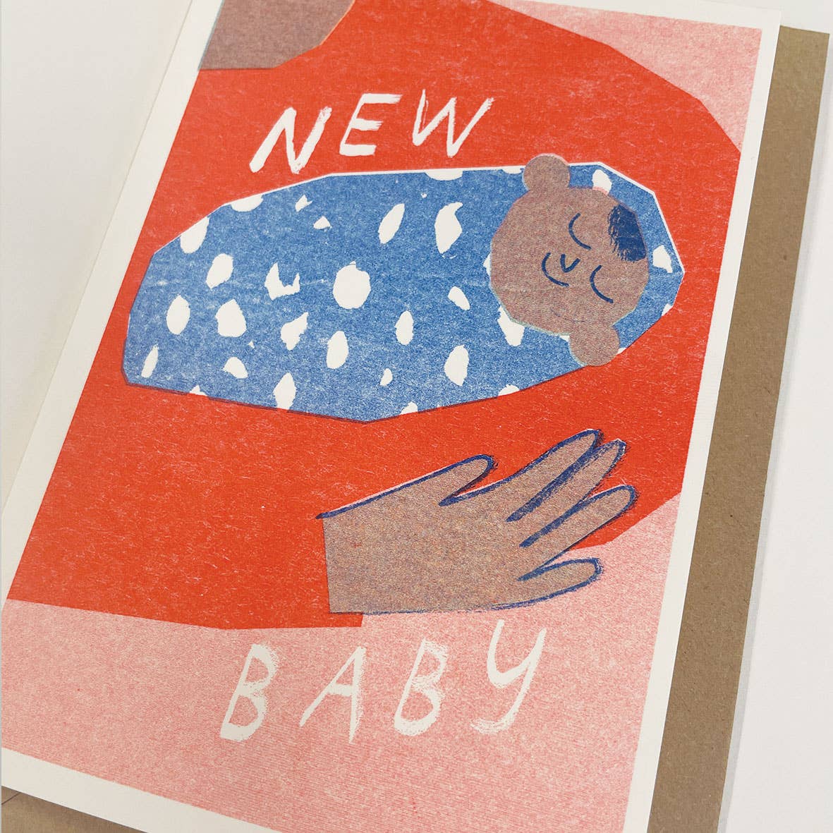 Carte de Souhaits New Baby Rouge Lizzie Lomax - Image 2