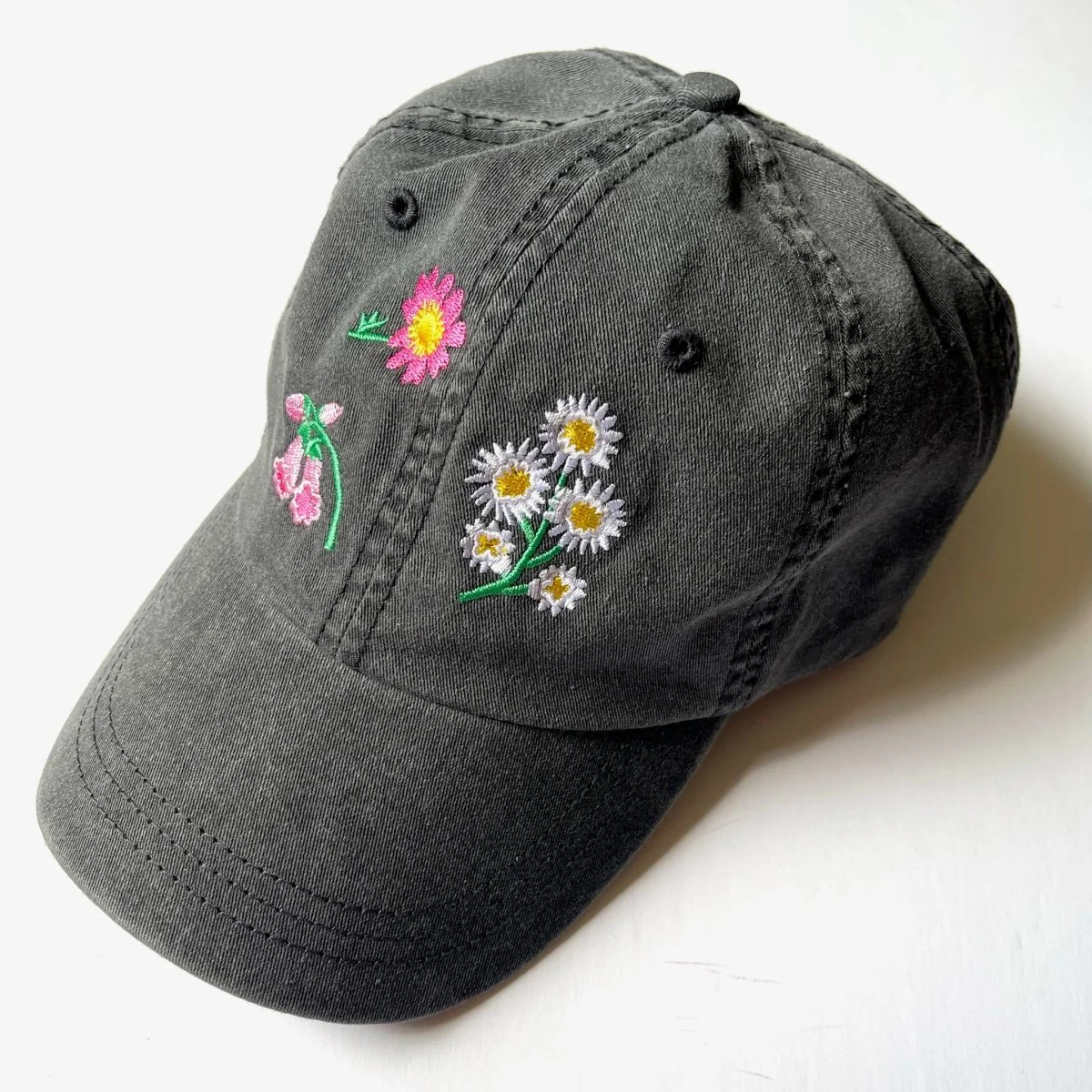 Casquette Brodée Fleurs Sauvages Banquet Atelier - Image 4