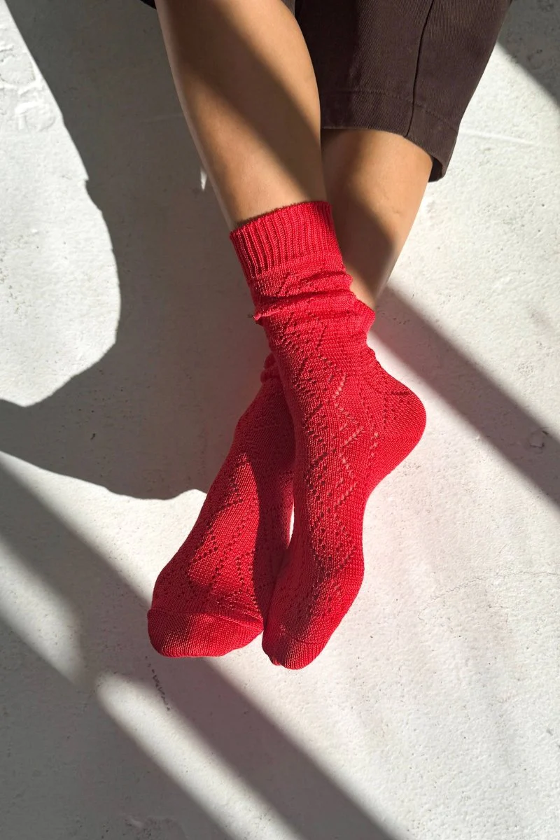 Chaussette Pointelle Eyelet Rouge Le Bon Shoppe - Image 2