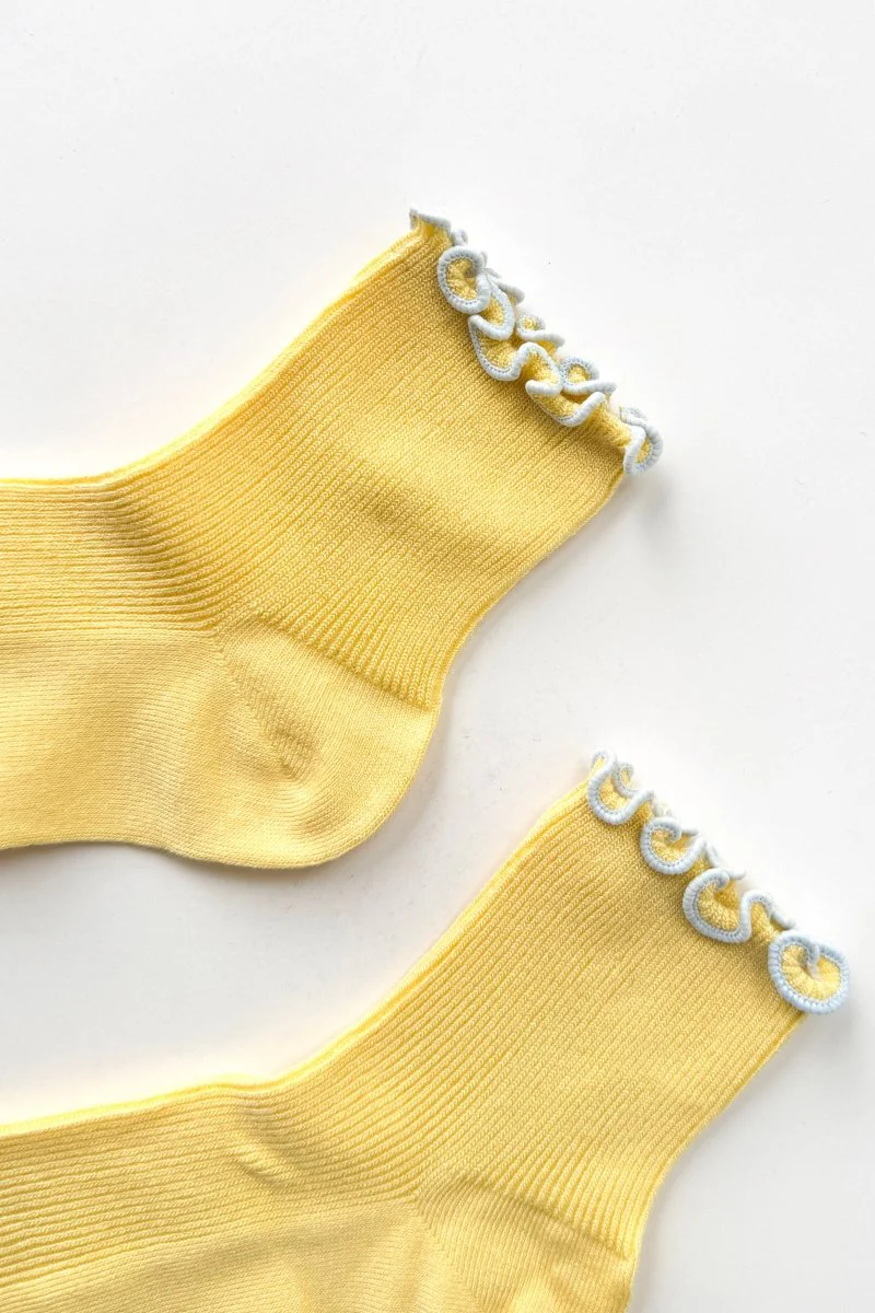 Chaussettes Ruffled Modal Le Bon Shoppe Jaune et Bleu - Image 2