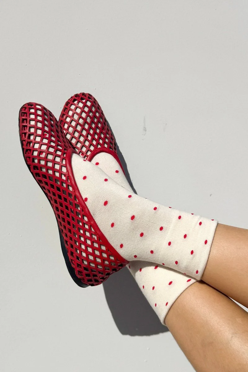 Chaussettes Sneaker Blanches Pois Rouges Le Bon Shoppe - Image 2