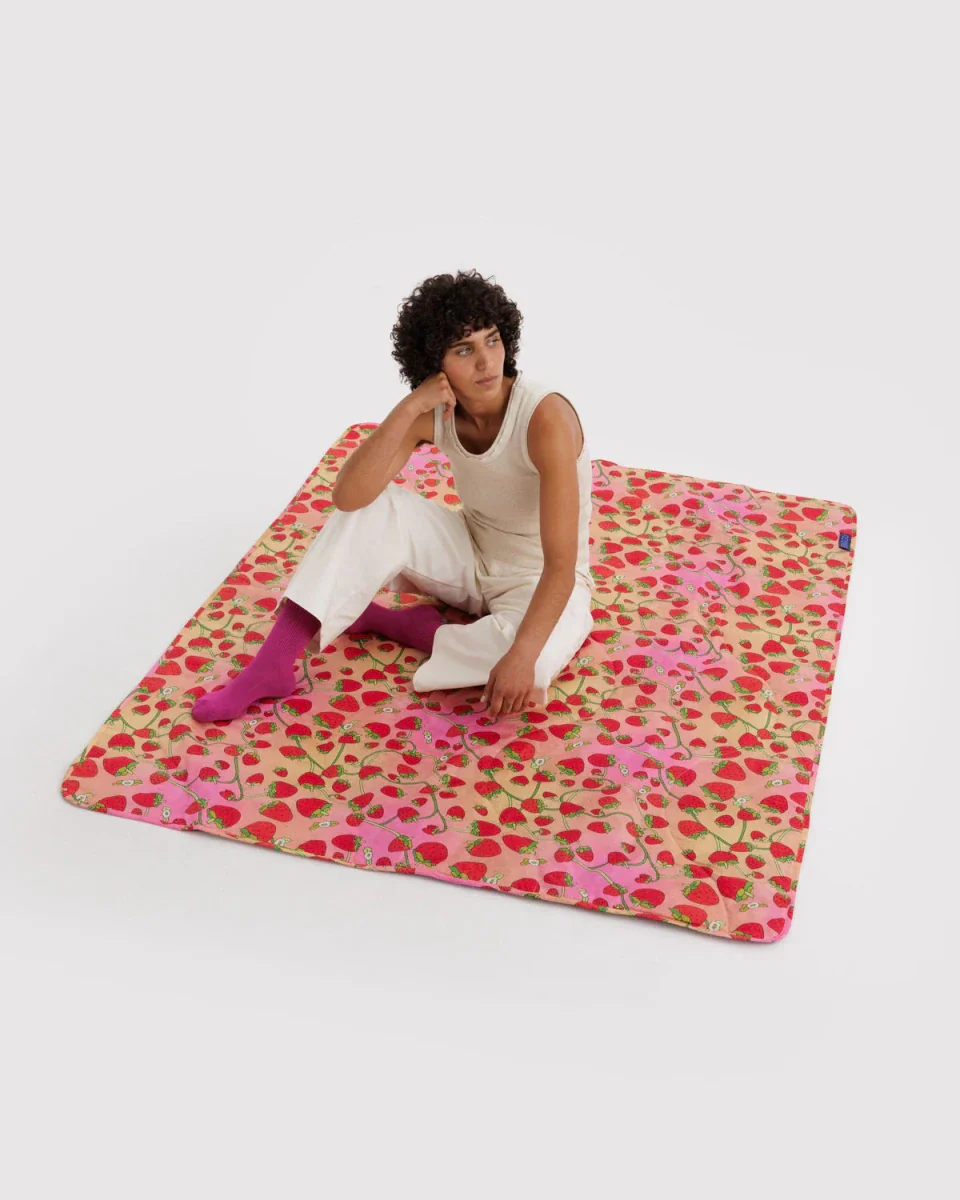 Couverture Pique-Nique Puffy Baggu Strawberry Blossom - Image 2