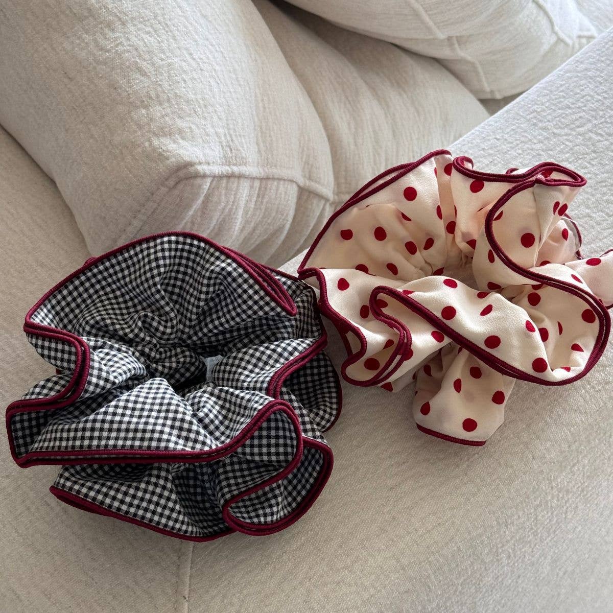 Élastique à Cheveux Chouchou à Pois Bourgogne Dipped Shop - Image 6