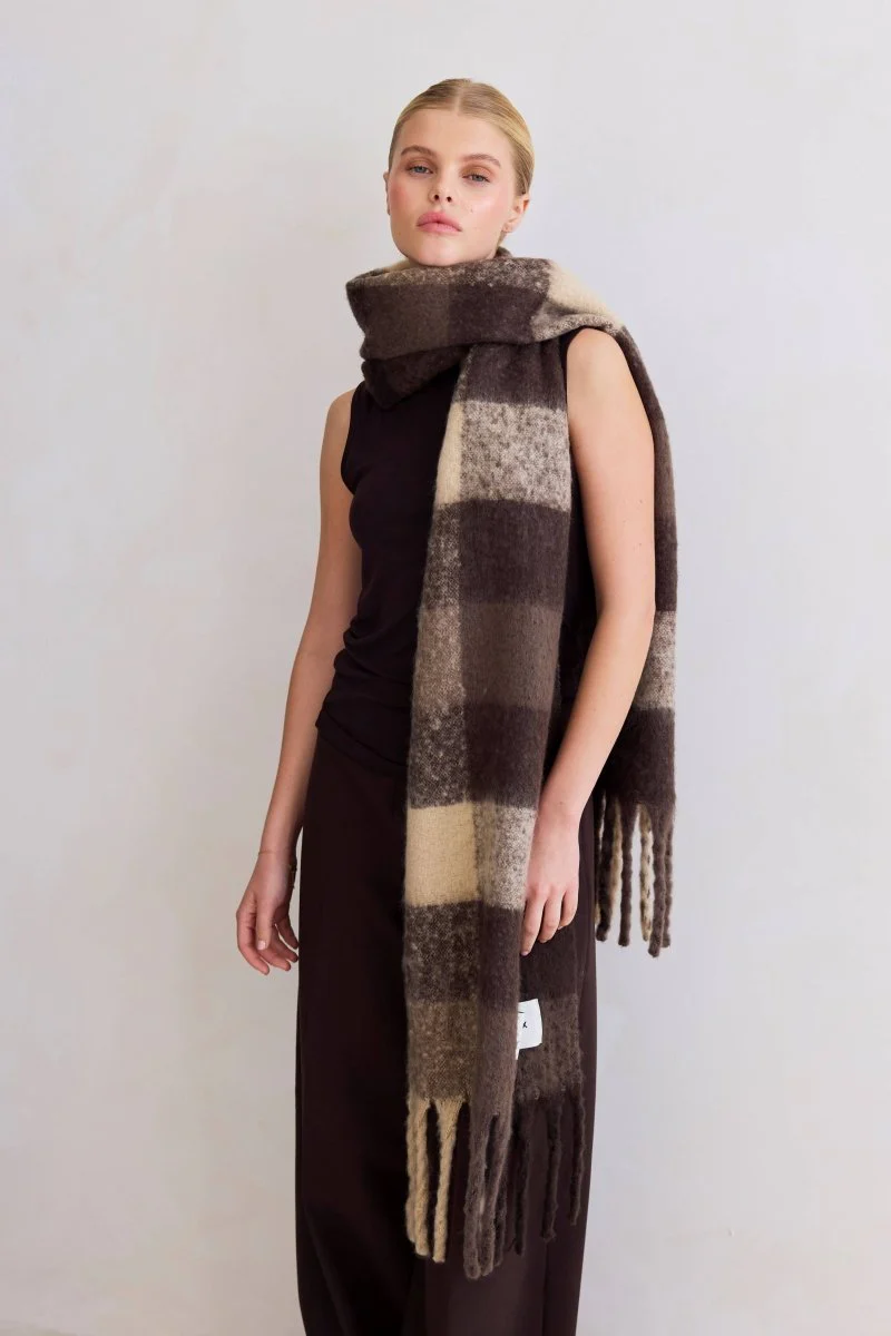 Foulard Reykjavik Carreaux Bruns Arctic Fox - Image 3