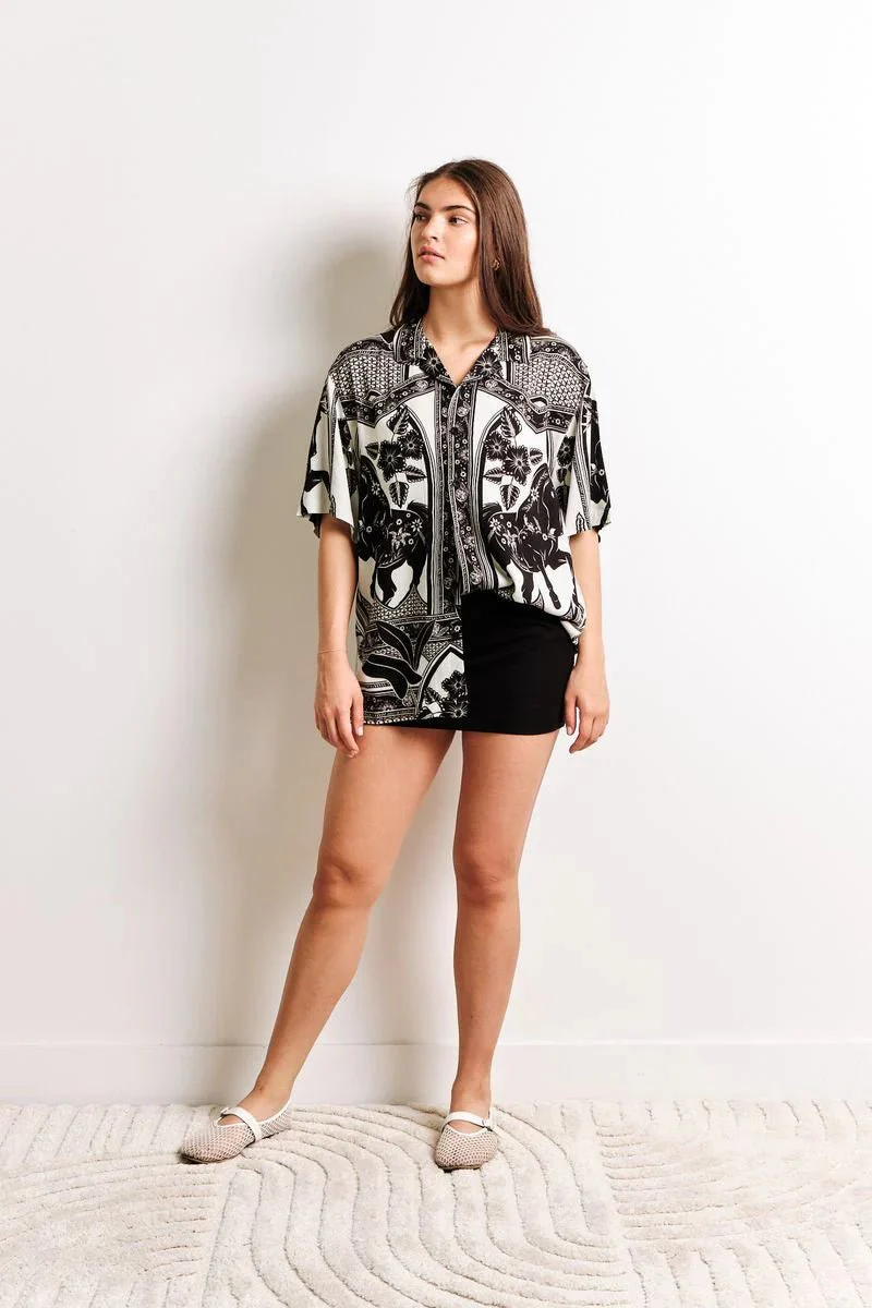 Jupe-short en Lin Elsa Noire Kuwalla