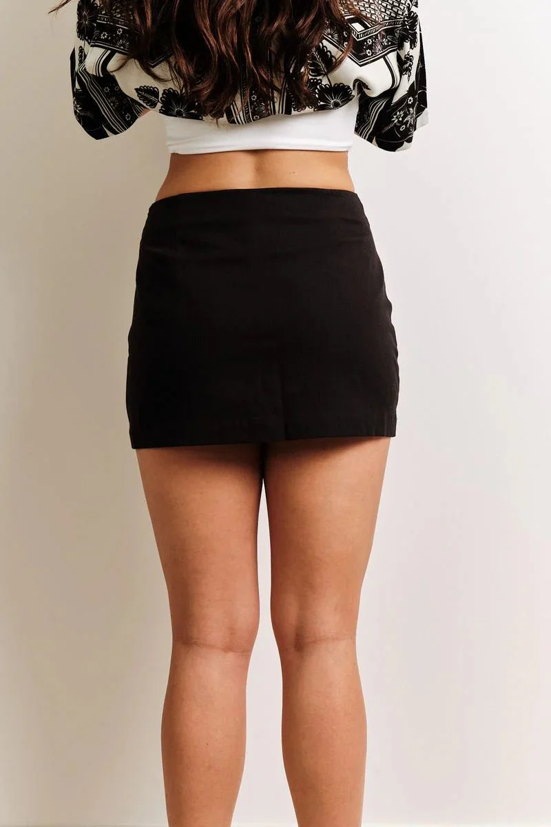 Jupe-short en Lin Elsa Noire Kuwalla - Image 3