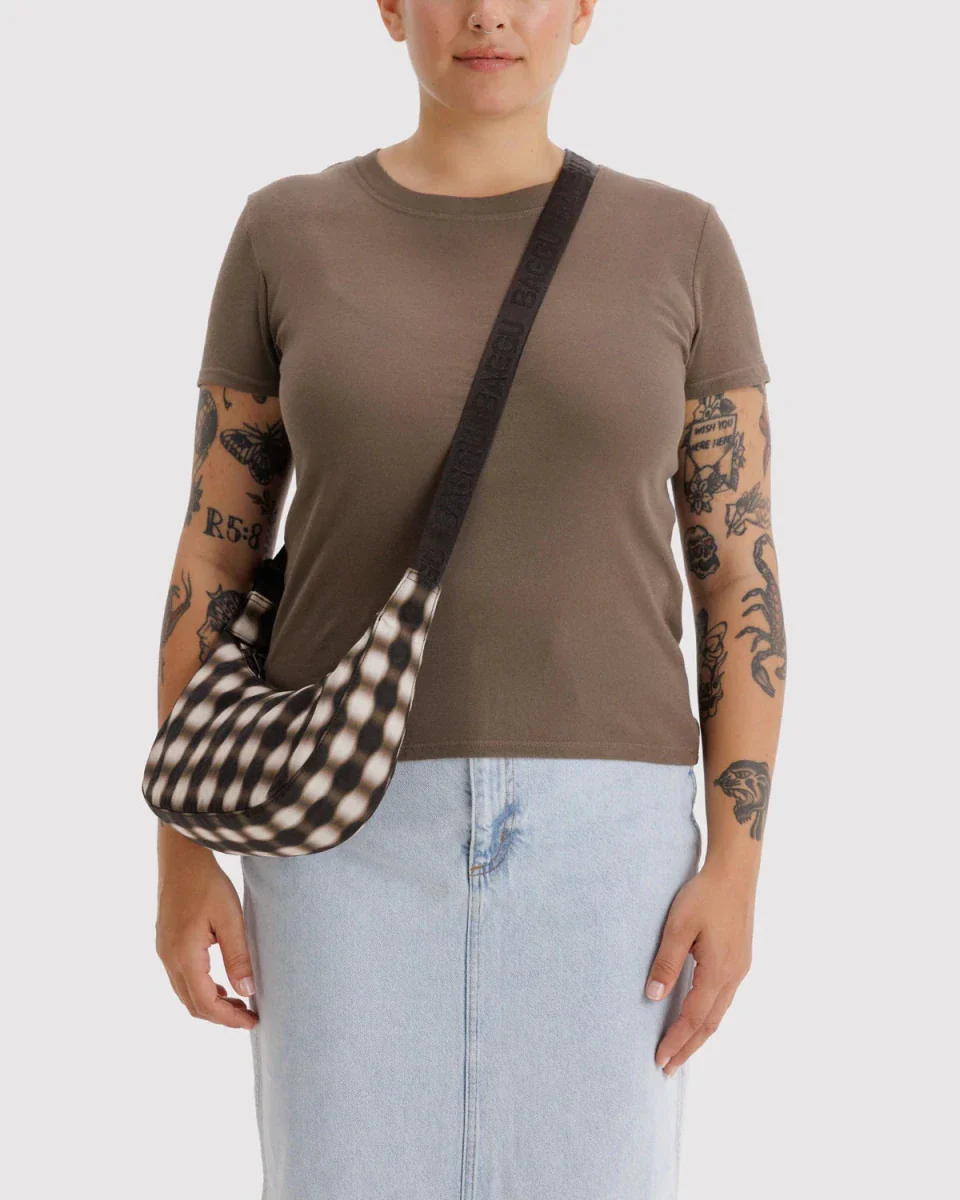 Petit Sac Croissant Baggu Blurred Gingham Brown - Image 2