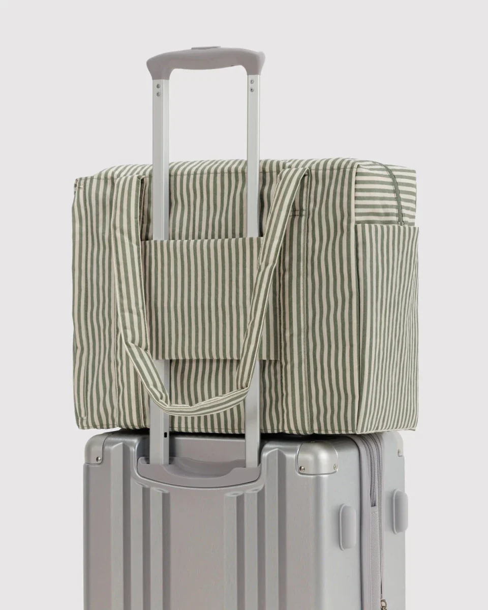 Petit Sac Nuage Carry-on Baggu Sage Stripe - Image 3