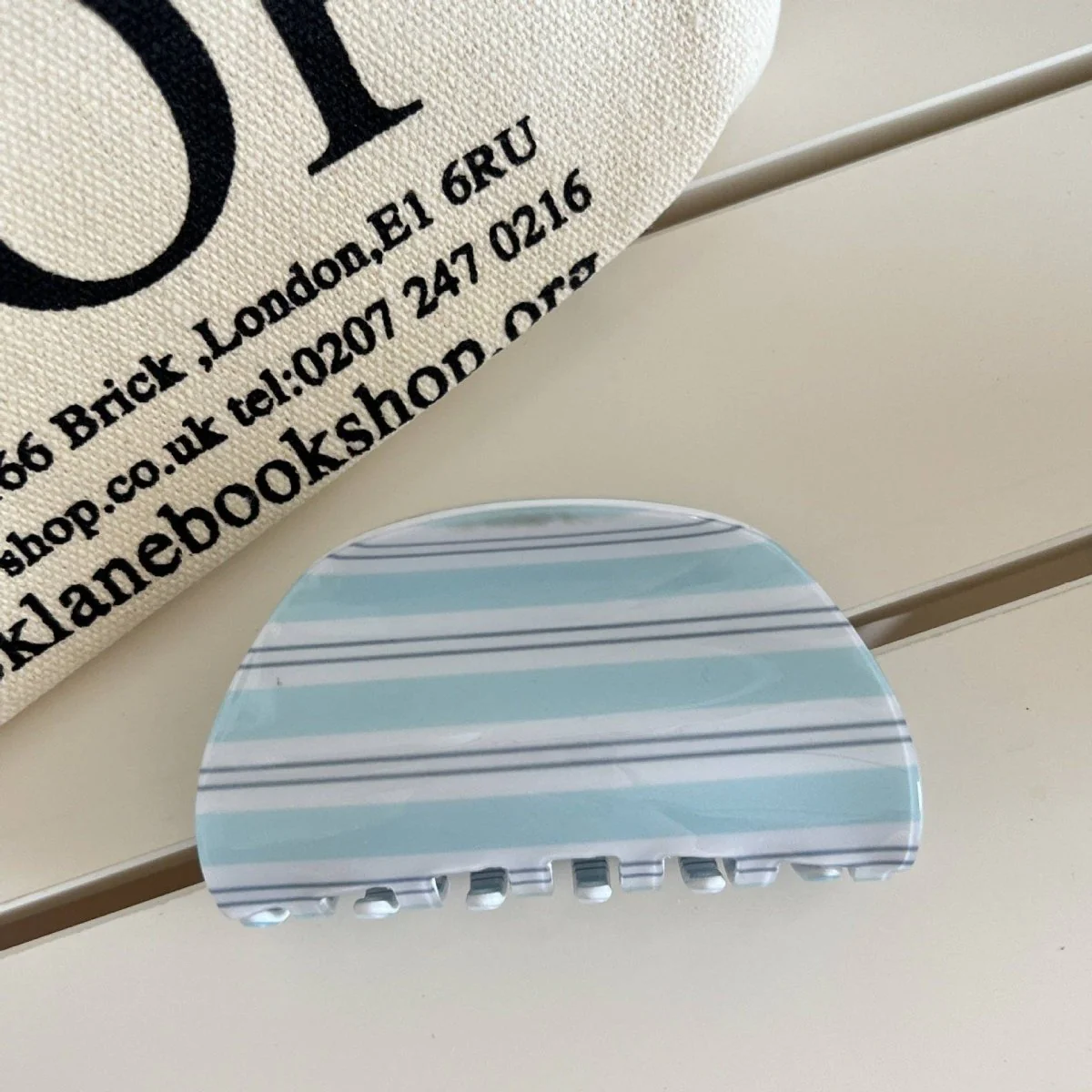 Pince à cheveux Ronde Rayures Bleues Dipped Shop