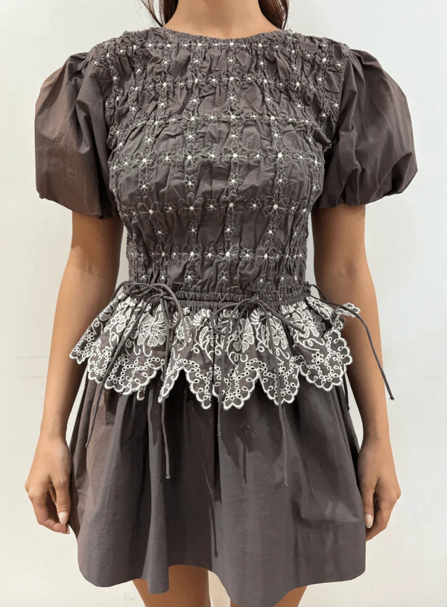 Robe Audrey Noire Damson Madder - Image 3