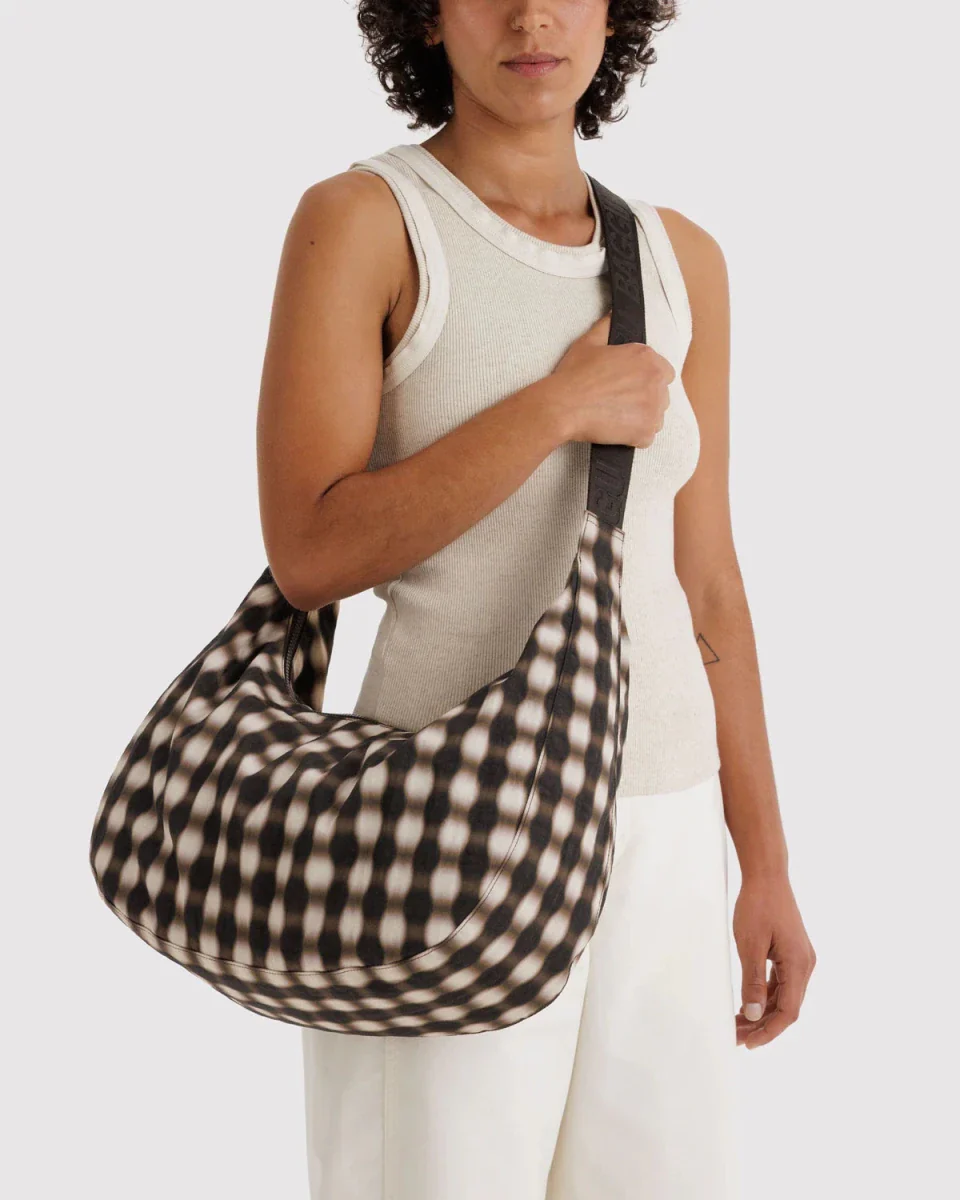 Sac Croissant Large Baggu Blurred Gingham Brown - Image 2