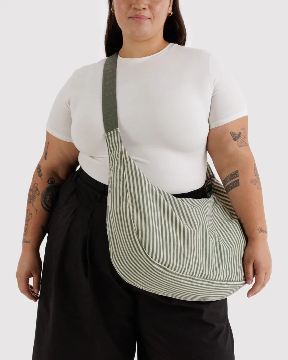 Sac Croissant Large Baggu Sage Stripe - Image 2