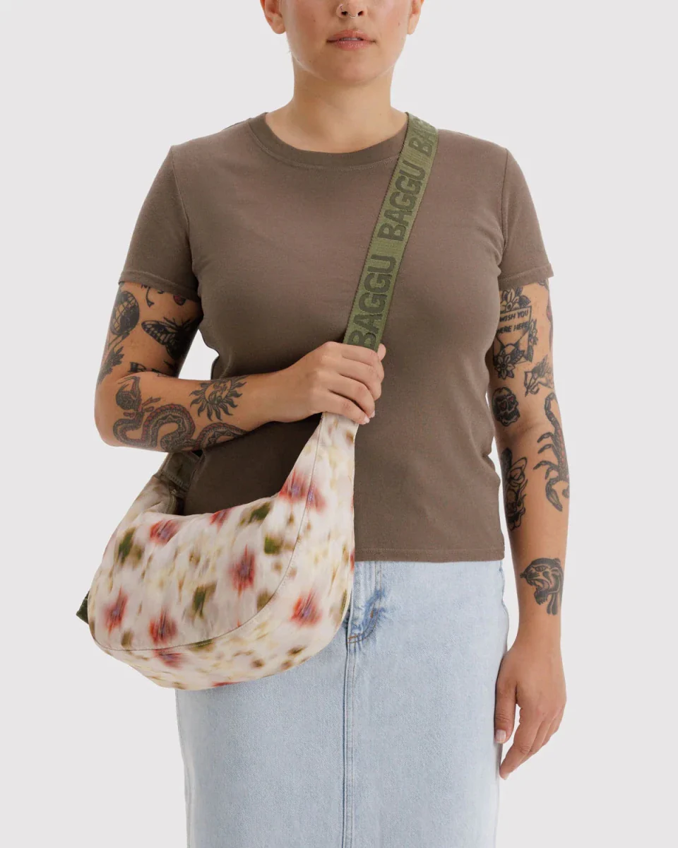 Sac Croissant Medium Baggu Abstract Floral - Image 2