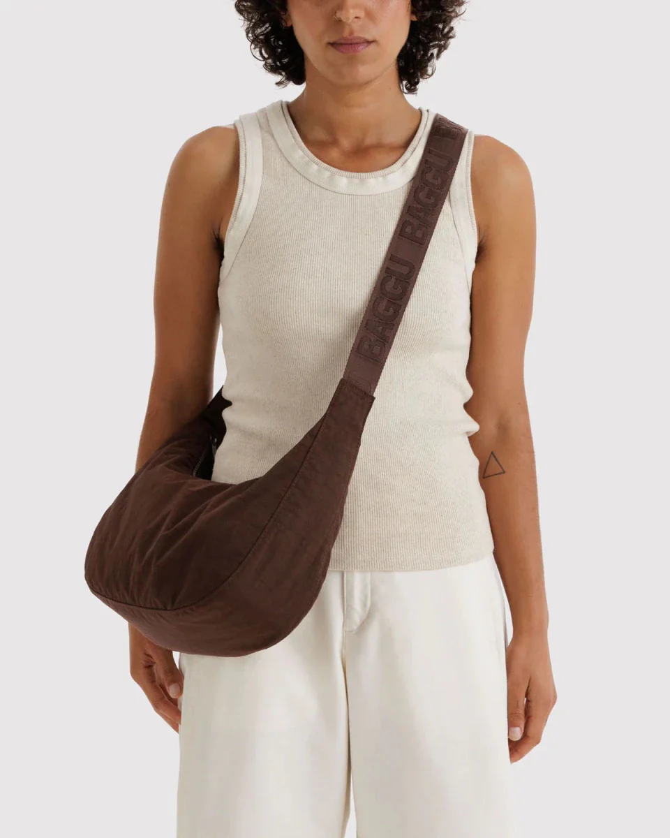 Sac Croissant Medium Baggu Coffee - Image 2