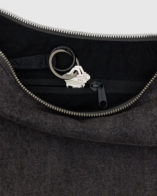 Sac Croissant Medium Baggu Washed Black Denim - Image 3
