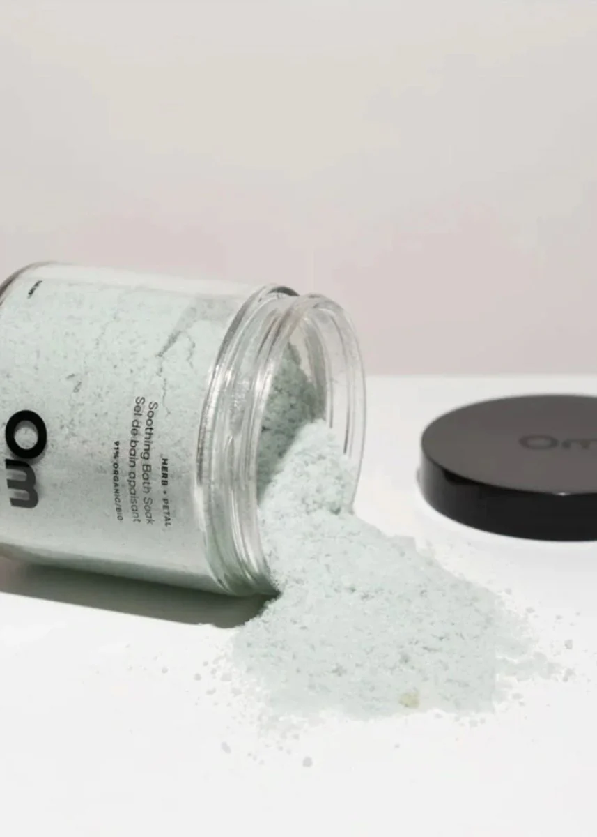 Sel de Bain Apaisant Herbes et Pétales 630g Om Organics - Image 3