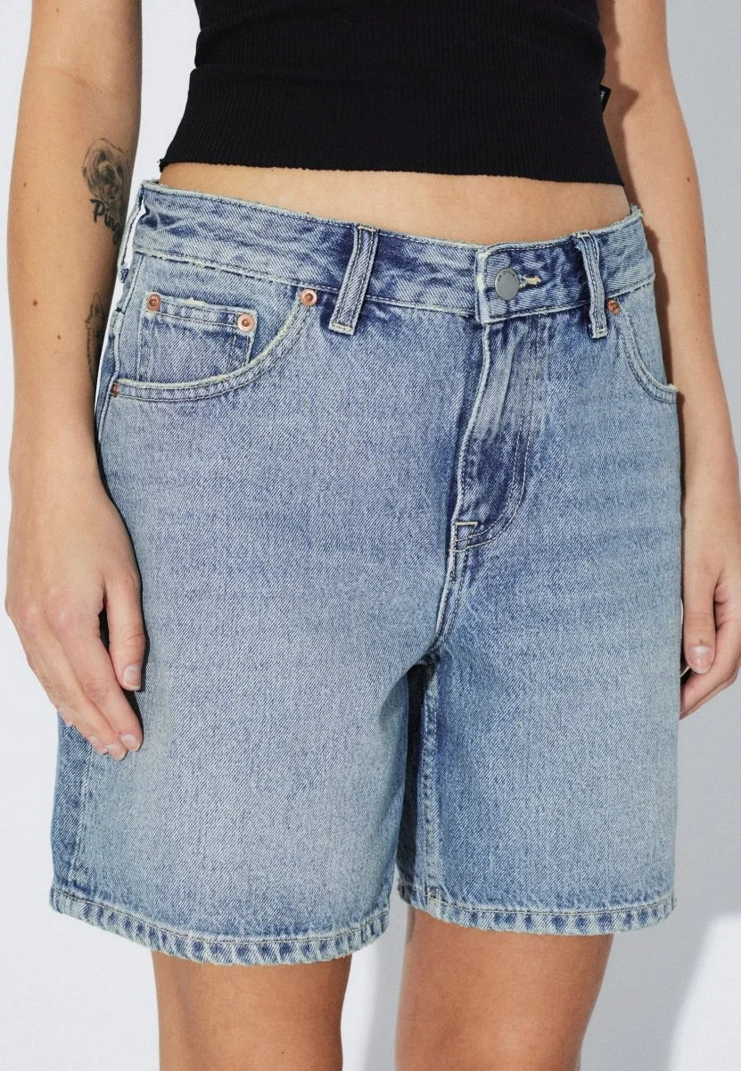 Short Hill Dr Denim Drift Light Used - Image 4