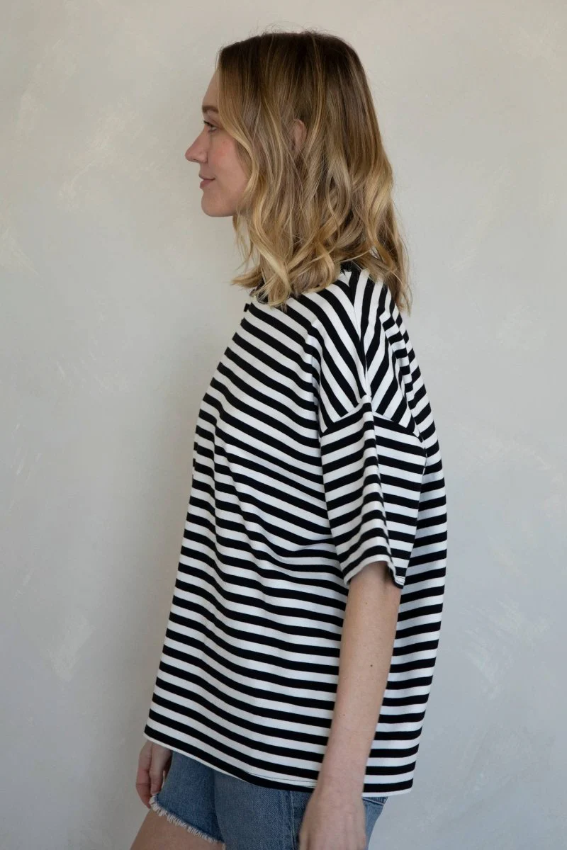 T-Shirt Cassandra Rayé Things Between Noir - Image 3